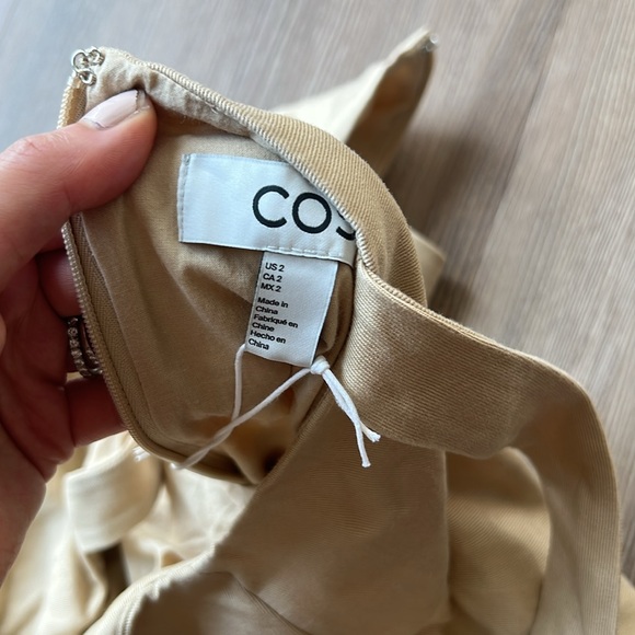 New COS linen blend oversized beige overalls jumpsuit - Picture 6 of 9